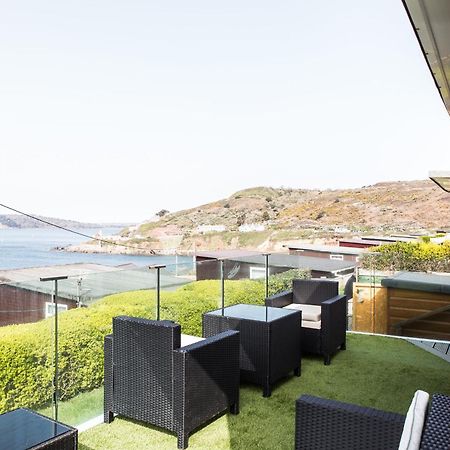 2 Bedroom Chalet With Sea Views 普里茅斯 外观 照片