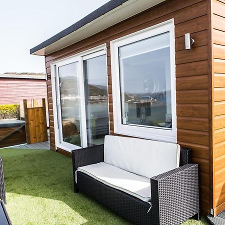 2 Bedroom Chalet With Sea Views 普里茅斯 外观 照片